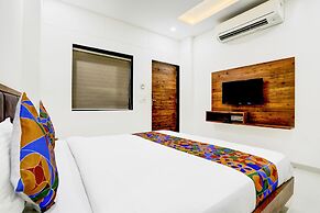 Fabhotel Maa Gayatri