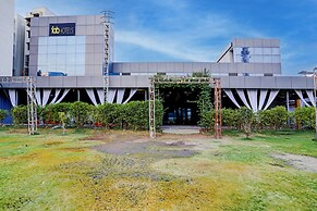 Fabhotel Maa Gayatri