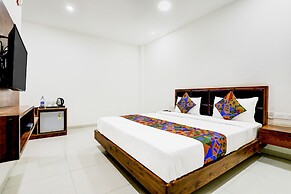 Fabhotel Maa Gayatri