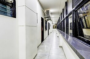 Fabhotel Maa Gayatri