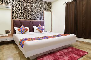 Fabhotel Ss Blue