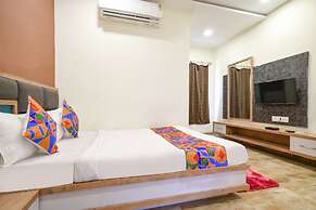 Fabhotel Ss Blue