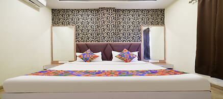 Fabhotel Ss Blue