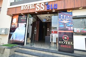 Fabhotel Ss Blue