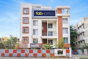 Fabhotel The Corporate Hub