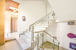 Fabhotel Capital Inn