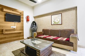 Fabhotel Ratna Palace