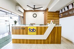 Fabhotel Ratna Palace