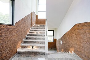 FabHotel Prestige Elite