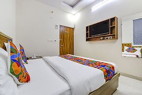 Fabhotel Golden Sakura