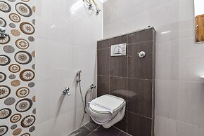 Fabhotel Golden Sakura