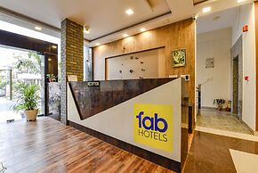 Fabhotel Golden Sakura