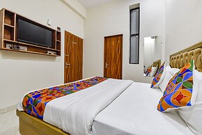 Fabhotel Golden Sakura