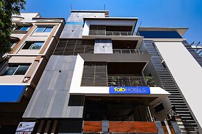 Fabexpress 7 Hills Home Stay