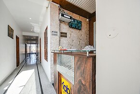 Fabhotel Mountain Inn
