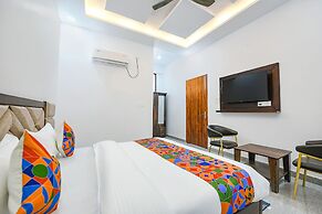 Fabhotel Mountain Inn