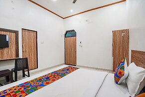 Fabhotel Shree Mahidev Palace