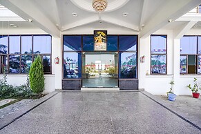 FabExpress Savitri Resort