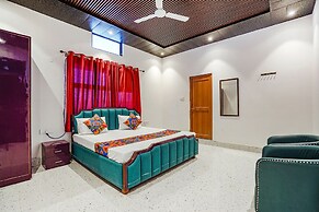 FabExpress Savitri Resort