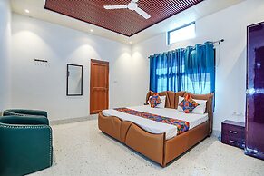 FabExpress Savitri Resort