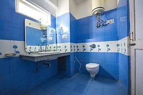 Fabhotel Chandra Palace