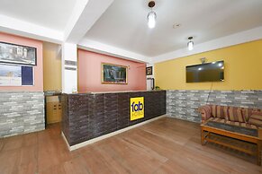 Fabhotel Chandra Palace