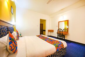 Fabhotel Chandra Palace