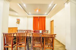 Fabhotel Brave Knight