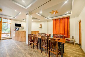 Fabhotel Brave Knight