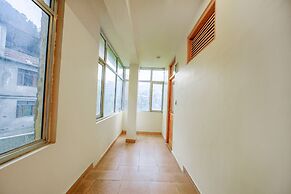 Fabhotel Brave Knight