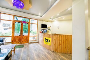 Fabhotel Brave Knight