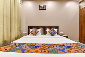 Fabexpress Thul Ghar Home Stay