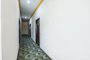 Fabexpress Grand Resort