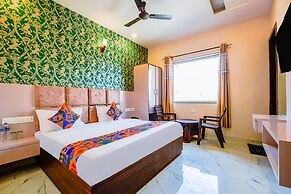 Fabhotel Lohgarh Inn