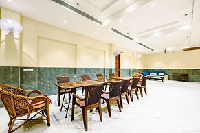 Fabhotel Lohgarh Inn