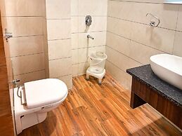 Fabhotel Lohgarh Inn