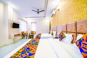 Fabhotel Lohgarh Inn