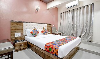 FabExpress Sarah Gold