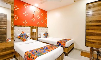 FabExpress Sarah Gold