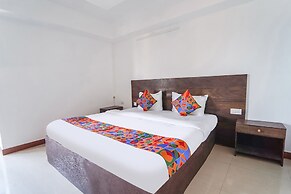 FabExpress California Inn