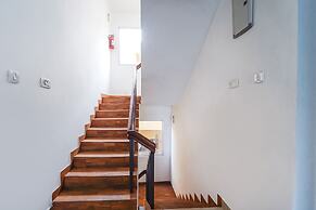 FabExpress California Inn