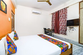 FabExpress Westend Inn
