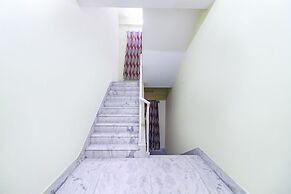 FabExpress Westend Inn