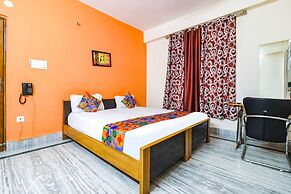 FabExpress Westend Inn