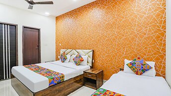 Fabhotel Royal Inn Ii