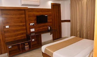 Fabhotel Royal Inn Ii