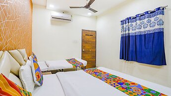 Fabhotel Royal Inn Ii