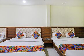 Fabhotel Naresh Palace