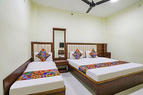 Fabhotel Naresh Palace