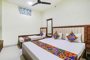 Fabhotel Naresh Palace